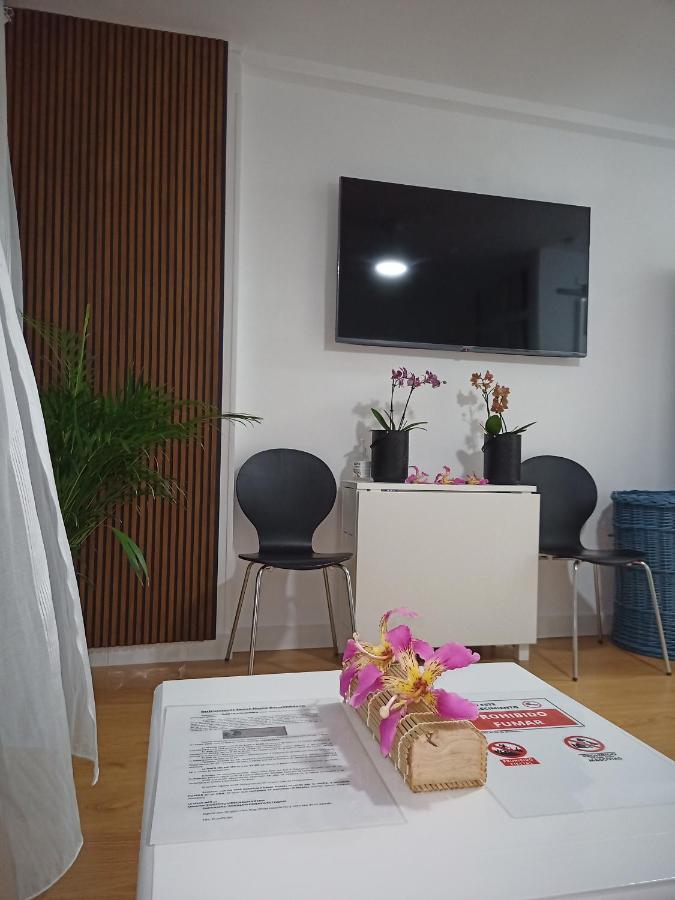 Sweet Home Benalmadena, Estudio Con Vistas Al Mar Y Excelente Conexion Wifi, Para No Fumadores, Con Piscinas, Sea Views, With Swimming Pools, Completely Renovated, Ideal For Older People, Bright With Morning Sun, No Smoking Kültér fotó